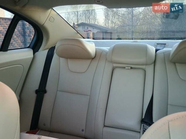 Серый Вольво С60, объемом двигателя 1.97 л и пробегом 255 тыс. км за 12300 $, фото 24 на Automoto.ua