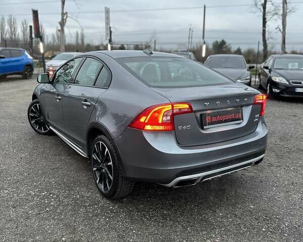 Серый Вольво С60, объемом двигателя 2.5 л и пробегом 73 тыс. км за 16500 $, фото 9 на Automoto.ua