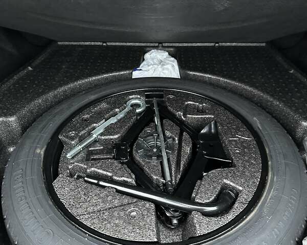 Серый Вольво С60, объемом двигателя 2.5 л и пробегом 73 тыс. км за 16500 $, фото 15 на Automoto.ua