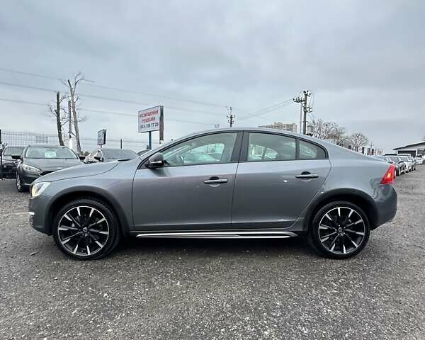 Серый Вольво С60, объемом двигателя 2.5 л и пробегом 73 тыс. км за 16500 $, фото 5 на Automoto.ua