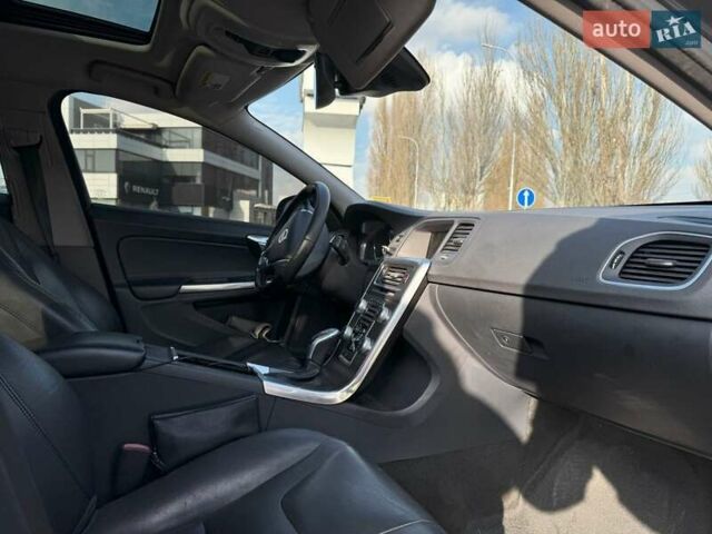 Сірий Вольво С60, об'ємом двигуна 2 л та пробігом 190 тис. км за 12000 $, фото 10 на Automoto.ua