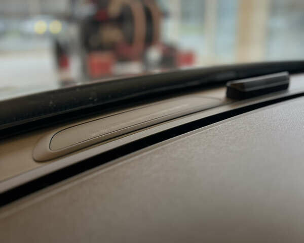 Серый Вольво С60, объемом двигателя 2.5 л и пробегом 181 тыс. км за 15900 $, фото 18 на Automoto.ua