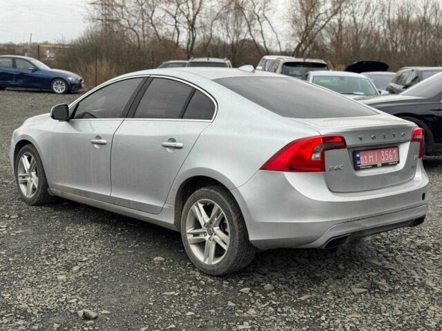 Серый Вольво С60, объемом двигателя 2 л и пробегом 170 тыс. км за 8200 $, фото 2 на Automoto.ua