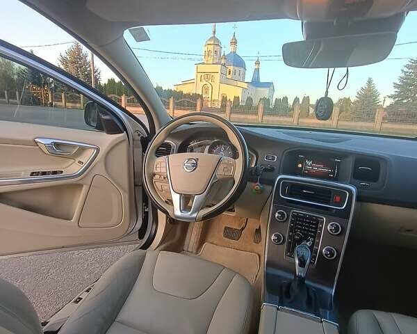 Серый Вольво С60, объемом двигателя 1.97 л и пробегом 255 тыс. км за 12300 $, фото 16 на Automoto.ua