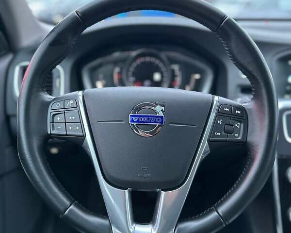 Серый Вольво С60, объемом двигателя 2.5 л и пробегом 73 тыс. км за 16500 $, фото 18 на Automoto.ua