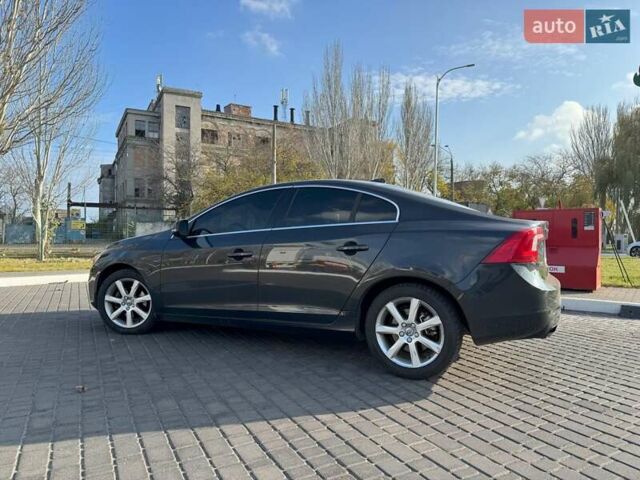 Сірий Вольво С60, об'ємом двигуна 2 л та пробігом 190 тис. км за 12000 $, фото 3 на Automoto.ua