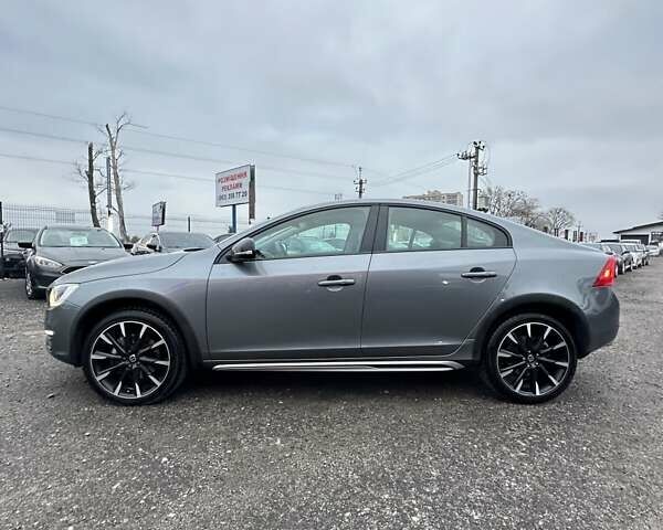 Серый Вольво С60, объемом двигателя 2.5 л и пробегом 73 тыс. км за 16500 $, фото 5 на Automoto.ua