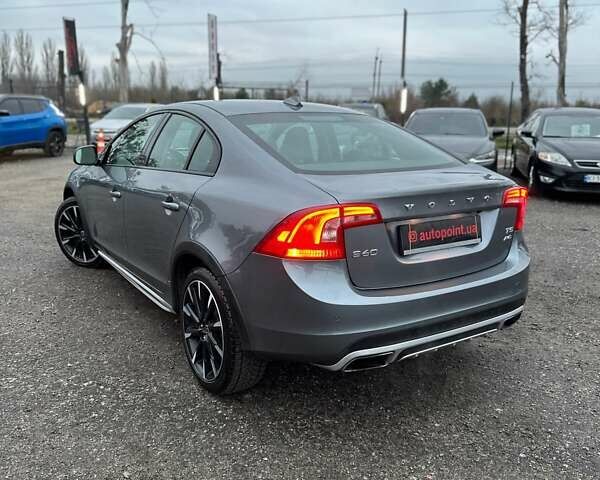 Серый Вольво С60, объемом двигателя 2.5 л и пробегом 73 тыс. км за 16500 $, фото 9 на Automoto.ua