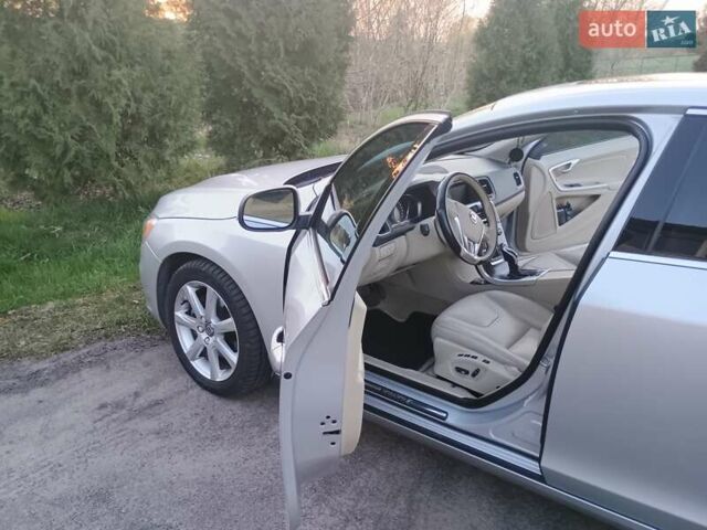 Серый Вольво С60, объемом двигателя 1.97 л и пробегом 255 тыс. км за 12300 $, фото 7 на Automoto.ua