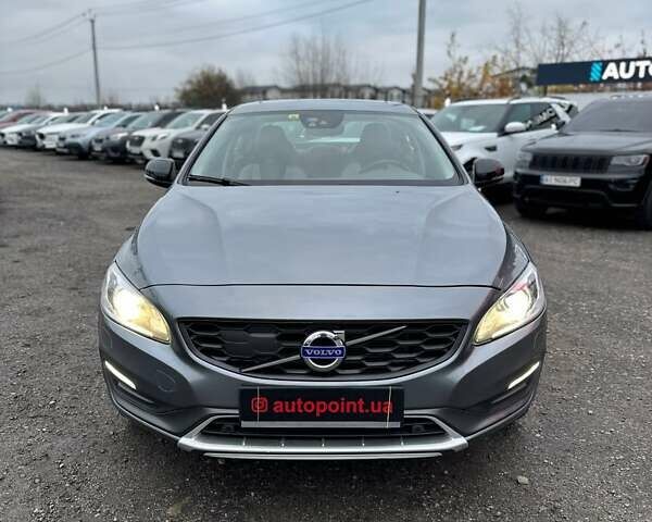 Серый Вольво С60, объемом двигателя 2.5 л и пробегом 73 тыс. км за 16500 $, фото 1 на Automoto.ua