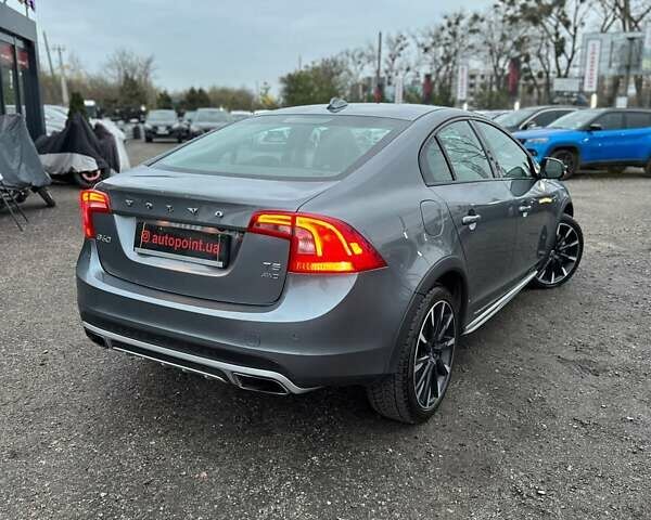 Серый Вольво С60, объемом двигателя 2.5 л и пробегом 73 тыс. км за 16500 $, фото 8 на Automoto.ua