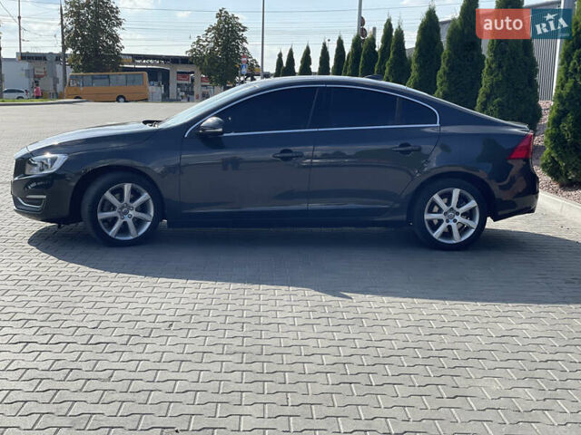 Серый Вольво С60, объемом двигателя 1.97 л и пробегом 139 тыс. км за 12799 $, фото 2 на Automoto.ua