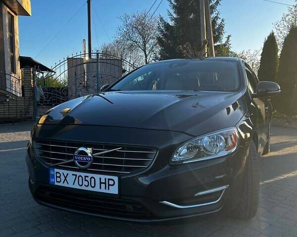 Серый Вольво С60, объемом двигателя 2 л и пробегом 157 тыс. км за 12900 $, фото 3 на Automoto.ua