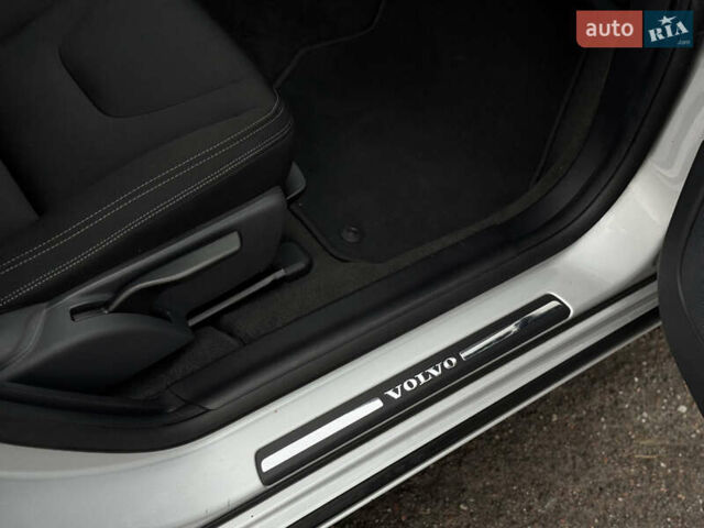 Сірий Вольво С60, об'ємом двигуна 2 л та пробігом 183 тис. км за 14600 $, фото 48 на Automoto.ua