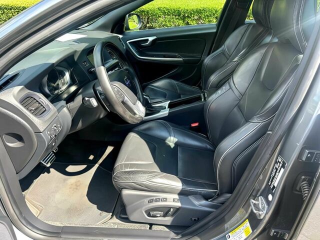 Сірий Вольво С60, об'ємом двигуна 2 л та пробігом 80 тис. км за 7100 $, фото 7 на Automoto.ua