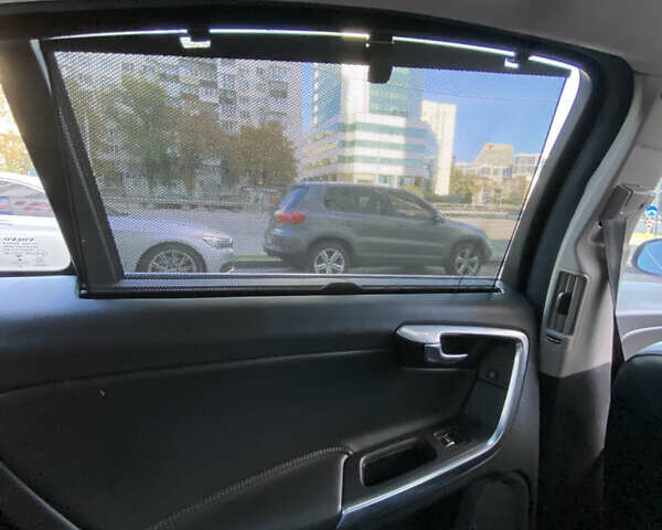 Сірий Вольво С60, об'ємом двигуна 1.97 л та пробігом 114 тис. км за 14900 $, фото 12 на Automoto.ua