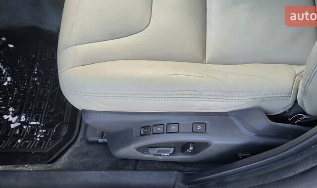 Серый Вольво С60, объемом двигателя 2 л и пробегом 241 тыс. км за 11500 $, фото 9 на Automoto.ua