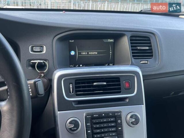 Сірий Вольво С60, об'ємом двигуна 2 л та пробігом 199 тис. км за 13840 $, фото 22 на Automoto.ua