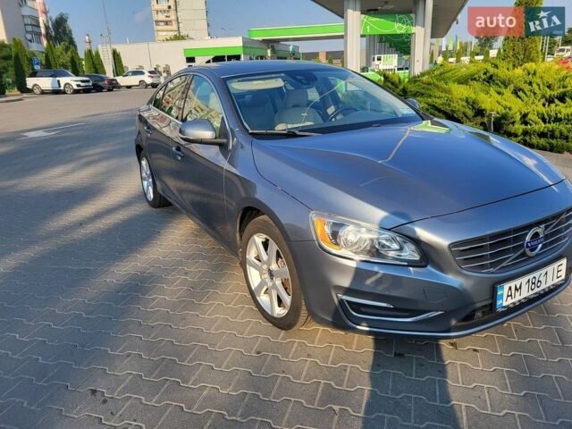 Серый Вольво С60, объемом двигателя 1.97 л и пробегом 245 тыс. км за 10800 $, фото 2 на Automoto.ua