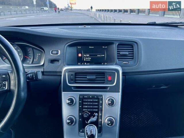 Серый Вольво С60, объемом двигателя 1.97 л и пробегом 194 тыс. км за 14500 $, фото 12 на Automoto.ua