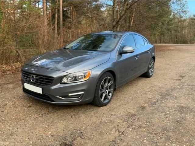 Серый Вольво С60, объемом двигателя 2 л и пробегом 152 тыс. км за 8500 $, фото 8 на Automoto.ua