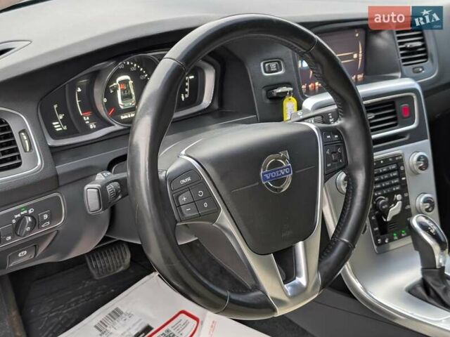 Серый Вольво С60, объемом двигателя 1.97 л и пробегом 119 тыс. км за 11990 $, фото 29 на Automoto.ua