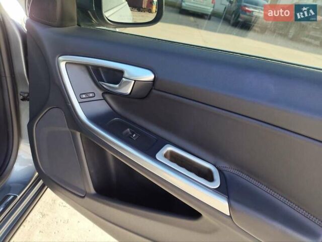 Серый Вольво С60, объемом двигателя 2 л и пробегом 238 тыс. км за 16500 $, фото 33 на Automoto.ua