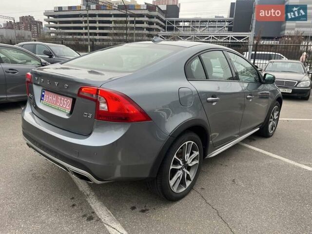 Серый Вольво С60, объемом двигателя 1.97 л и пробегом 238 тыс. км за 18999 $, фото 2 на Automoto.ua