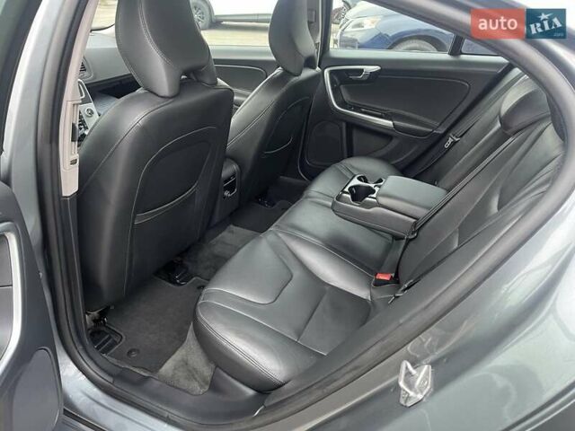 Серый Вольво С60, объемом двигателя 1.97 л и пробегом 238 тыс. км за 18999 $, фото 20 на Automoto.ua