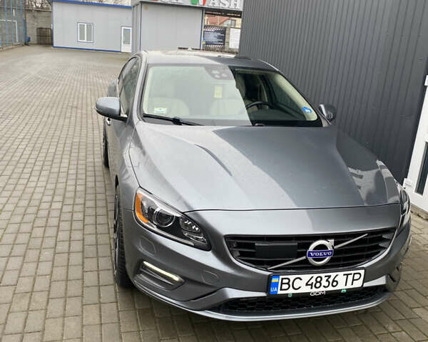 Серый Вольво С60, объемом двигателя 1.97 л и пробегом 141 тыс. км за 15200 $, фото 3 на Automoto.ua