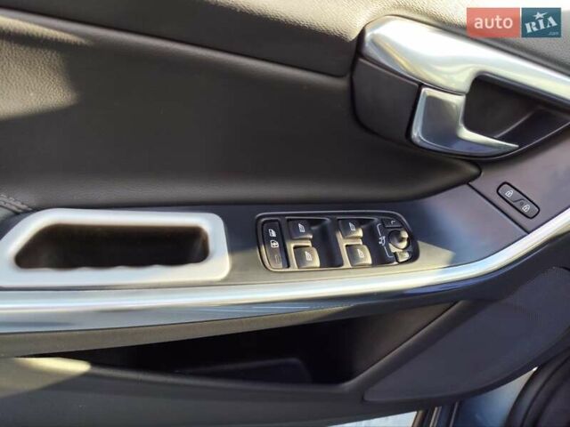 Серый Вольво С60, объемом двигателя 2 л и пробегом 238 тыс. км за 16500 $, фото 15 на Automoto.ua