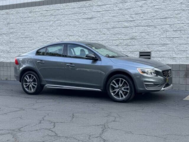 Сірий Вольво С60, об'ємом двигуна 2 л та пробігом 58 тис. км за 9300 $, фото 4 на Automoto.ua