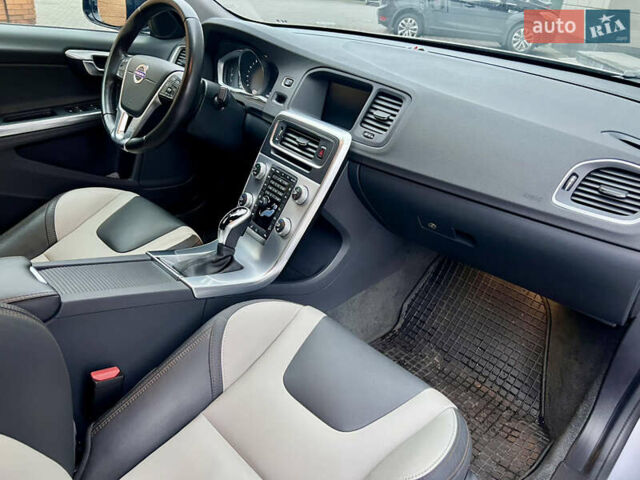 Сірий Вольво С60, об'ємом двигуна 1.97 л та пробігом 86 тис. км за 19300 $, фото 38 на Automoto.ua