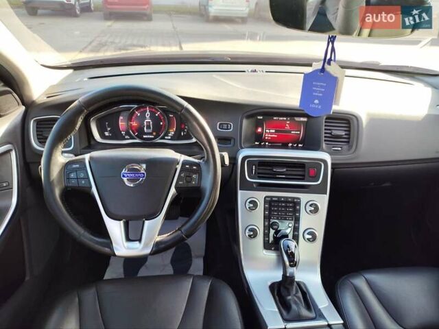 Серый Вольво С60, объемом двигателя 2 л и пробегом 238 тыс. км за 16500 $, фото 23 на Automoto.ua