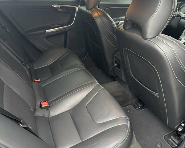 Сірий Вольво С60, об'ємом двигуна 1.98 л та пробігом 152 тис. км за 15400 $, фото 20 на Automoto.ua