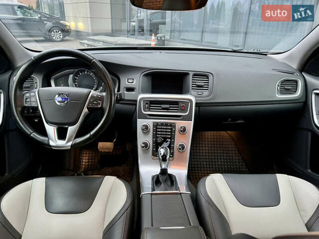 Сірий Вольво С60, об'ємом двигуна 1.97 л та пробігом 86 тис. км за 19300 $, фото 46 на Automoto.ua