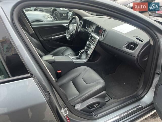 Серый Вольво С60, объемом двигателя 1.97 л и пробегом 238 тыс. км за 18999 $, фото 22 на Automoto.ua