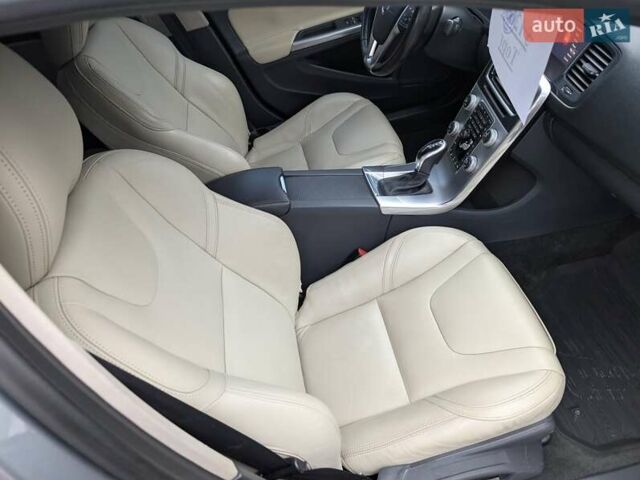 Серый Вольво С60, объемом двигателя 1.97 л и пробегом 119 тыс. км за 11990 $, фото 43 на Automoto.ua