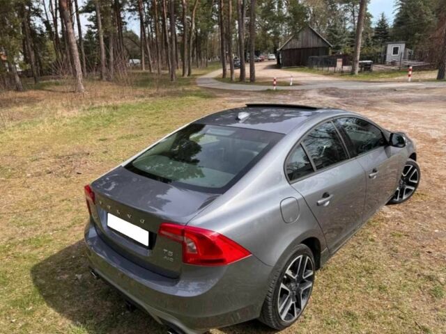 Серый Вольво С60, объемом двигателя 2 л и пробегом 112 тыс. км за 9800 $, фото 3 на Automoto.ua