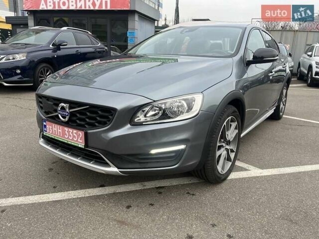 Серый Вольво С60, объемом двигателя 1.97 л и пробегом 238 тыс. км за 18999 $, фото 5 на Automoto.ua