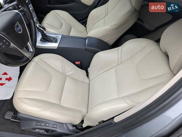 Серый Вольво С60, объемом двигателя 1.97 л и пробегом 119 тыс. км за 11990 $, фото 27 на Automoto.ua