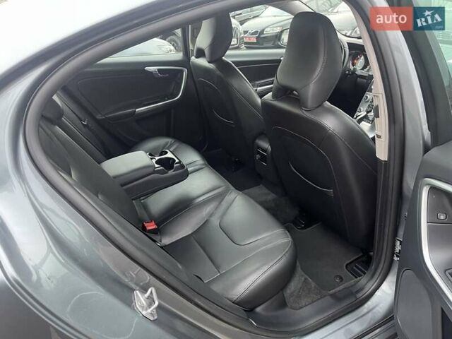 Серый Вольво С60, объемом двигателя 1.97 л и пробегом 238 тыс. км за 18999 $, фото 24 на Automoto.ua