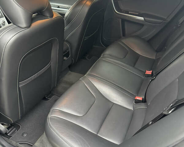 Сірий Вольво С60, об'ємом двигуна 1.98 л та пробігом 152 тис. км за 15400 $, фото 19 на Automoto.ua