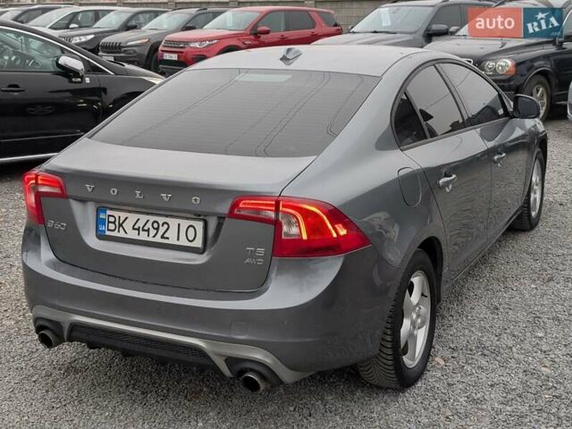 Серый Вольво С60, объемом двигателя 1.97 л и пробегом 119 тыс. км за 11990 $, фото 14 на Automoto.ua