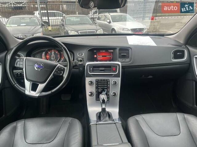 Серый Вольво С60, объемом двигателя 1.97 л и пробегом 238 тыс. км за 18999 $, фото 1 на Automoto.ua