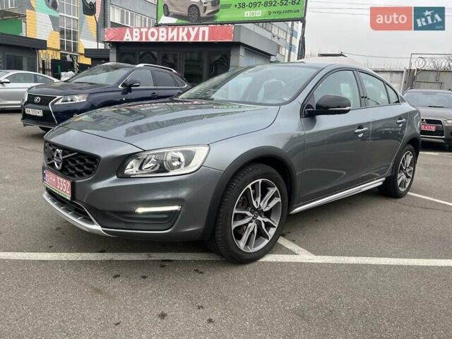 Серый Вольво С60, объемом двигателя 1.97 л и пробегом 238 тыс. км за 18999 $, фото 6 на Automoto.ua