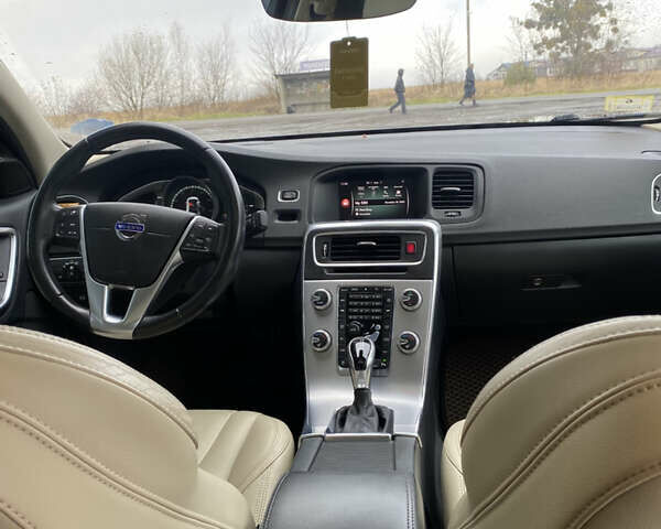 Серый Вольво С60, объемом двигателя 1.97 л и пробегом 141 тыс. км за 15200 $, фото 14 на Automoto.ua