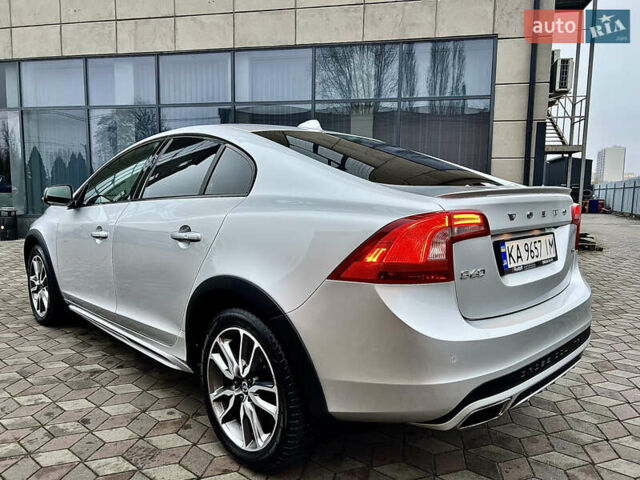 Серый Вольво С60, объемом двигателя 2 л и пробегом 86 тыс. км за 19500 $, фото 8 на Automoto.ua