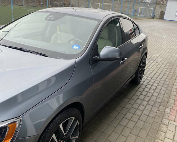 Серый Вольво С60, объемом двигателя 1.97 л и пробегом 141 тыс. км за 15200 $, фото 1 на Automoto.ua