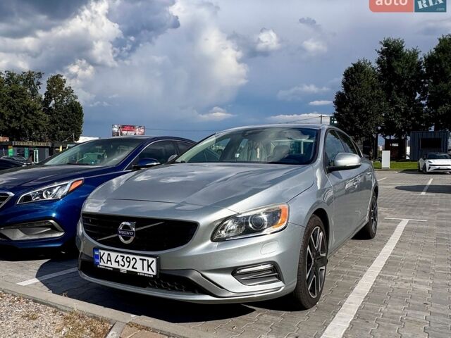 Серый Вольво С60, объемом двигателя 1.97 л и пробегом 206 тыс. км за 13500 $, фото 13 на Automoto.ua